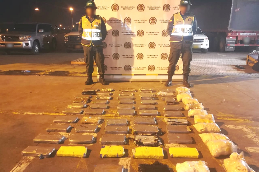 GOLPE A NARCOTRAFICANTES, INCAUTADOS 69 KILOS DE COCAINA ENTRANDO AL PUERTO 