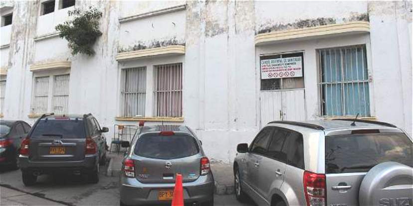 RECULADA DEL DISTRITO EN TRASLADO DE CARCEL DE MUJERES A SAN FERNANDO 